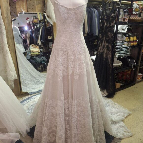 Sophia Tolli "Jupiter" Wedding Gown (Unaltered) - Picture 2 of 16